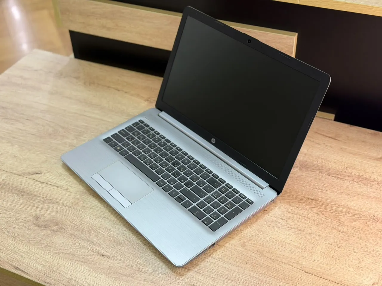 HP Core i5 noutbuk — şəkil 1