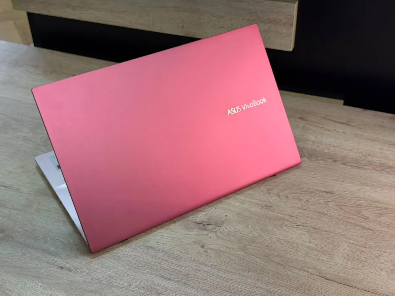 ASUS VivoBook — şəkil 1